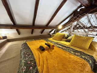 Spacious house in Tapigliano with terrace for 12 people - Nebbiuno - 9