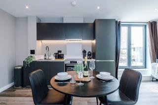 Leeds City Centre - Roof Terrace & Free Parking - 3