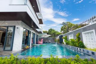 Villa B2-34 Long Cung - Phòng hát Karaoke VIP - 100m tới biển - 0