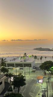 Apartamento Praia de Pitangueiras Pé na Areia Vista para o Mar - Guarujá - 8