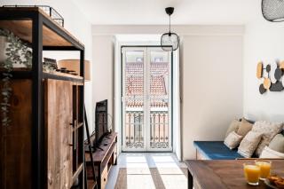Lovely 2 Bed Apt in the Heart of Lisbon with AC - Lissabon - 0