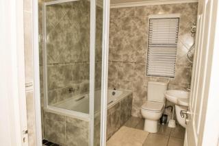 The Views - Oceanview Haven in Langebaan - 3 Levels of Luxury - Langebaan - 2