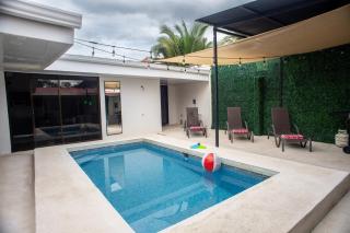 Casa Plata - 10 bed, 5 bdrm - One Block from Clubs - Jacó - 7