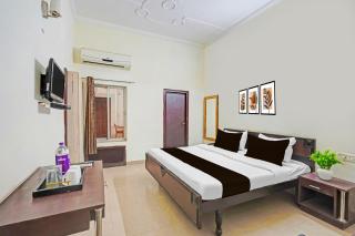 Collection O Race Course Dehradun - 8