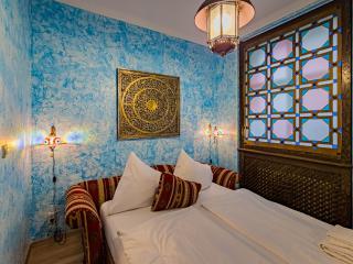 1000 and 1 night in Prague city center - 3