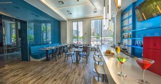 Miami Apt with Gym Beach Service Pool on the water 2607 - 4