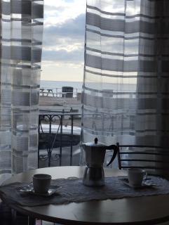 Golden Tides Seaside Retreat in Saint Leonards - Hollington - 8