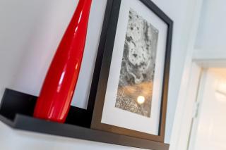 3 Bedrooms & 2 Showers - Home From Home - Newcastle under Lyme - 1