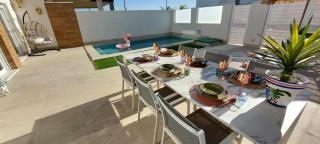 Casa LaryLen is a modern Holiday Home with Private Pool & Rooftop Near the Beach - 6