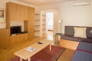 Stylish Home With Private Patio by LovelyStay - Lissabon - 5