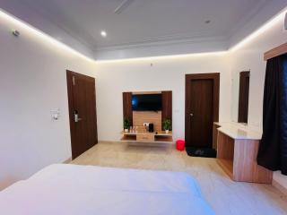 Hotel Dhanraj - Faizābād - 1
