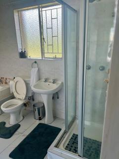 Le Com Home - Baragwanath - 9