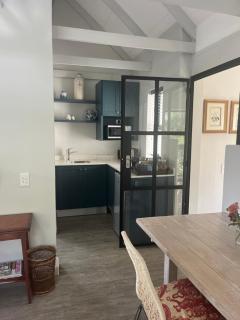 Comfortable Room with Large en suite Bathroom - Franschhoek - 2