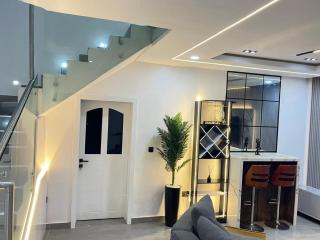 Beach Cove Luxury Apartment - Lagos - 3