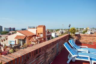 Cozy & Bright Apartment Near The Beach and Close Walk To Malecon - Puerto Vallarta - 3