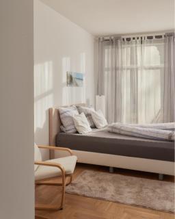 Historic Redesigned Schönbrunn Palace Apartments w Free Parking and 24h Check-in - Vienne - 9