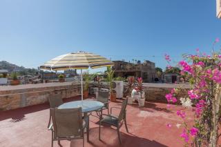 Cozy Apartment Near Malecon & Beach With Private Terrace - 9