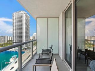 Enjoy Miami Beach Pool and Restaurant 2B 2B 2007 - Hallandale Beach - 5