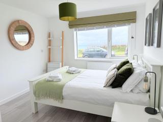 8 Coastline Apartment - 4