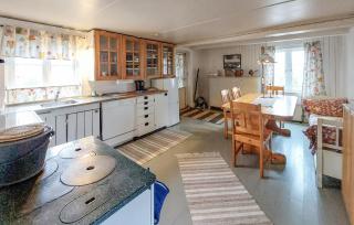 Cozy Home In Förslöv With Wifi - 4