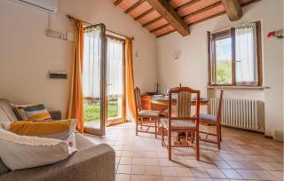 4 Bedroom Awesome Home In Urbania - 8