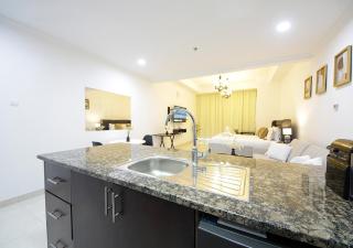 Stunning HighFloor Apt Close to Business Bay Metro - 4