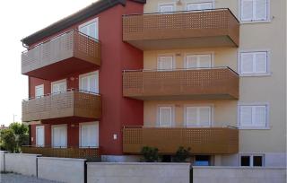 2 Bedroom Amazing Apartment In Liznjan - Ližnjan - 5
