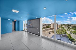 Charming 2 Bedroom Apt with Pool & Beach Service 2808 - Hallandale Beach - 8