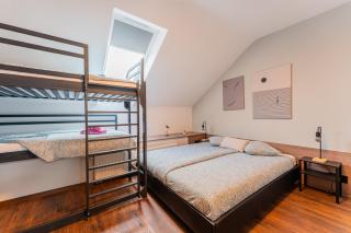 Flexible SelfCheckIns 122 - Zagreb - Bedroom - Loggia - 8