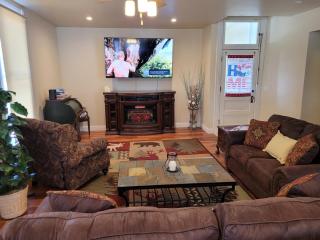 Newly remodeled mountain home! - - 0