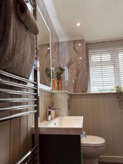 Modern Coastal Retreat, Hot Tub and Fire Pit - Lymington - 1