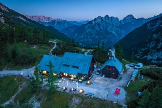 Poštarski dom on Vršič - 6