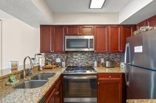 Sands Beach Club 1016 - 4