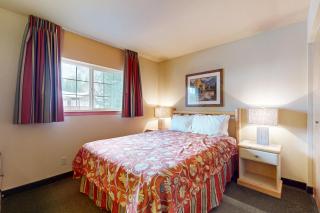 Icicle Village Resort Condo #407 - 2