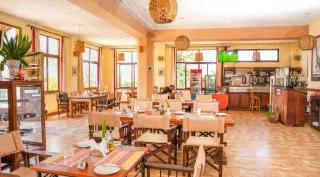 Matteos Italian Restaurant,Bar & Accommodation - Naivasha - 7
