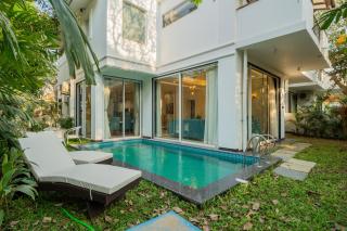 ELIVAAS Laguna Camellia - Luxe 4 BHK Villa Near Popular Beaches with Private Pool - Anjuna - 3