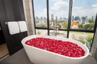 GLOW PARK HOTEL Grand Royal Palace - 6