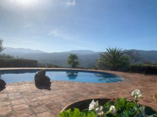 Super cosy house with private pool and amazing view - Alozaina - 8