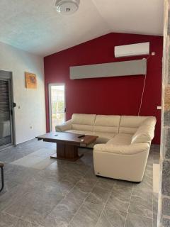 Classic Adriatic Villa - Dobra Voda - 3