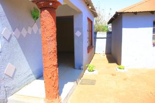 Baroka Overnight Accommodation - Pietersburg - 0