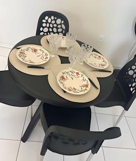 Próx. ao shopping, para 10 pessoas, ar condicionado e garagem - Petrolina - 0