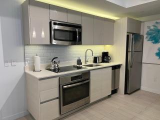 Near Aventura Mall 2B 2B with beach and pool 2403 - Hallandale Beach - 6