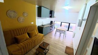 L&A Home and Spa, baignoire jacuzzi - - 1