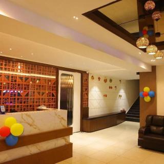 Prasasti Hotel - 1