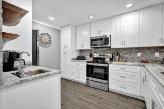 Edgewater Beach Resort stay at Cozy Beach Getaway! - Panama City Beach - 3