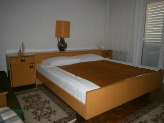 LEO ROOM 1 NV - Room for 2 persons with bathroom and balcony (no kitchen) - Novi Vinodolski - 7