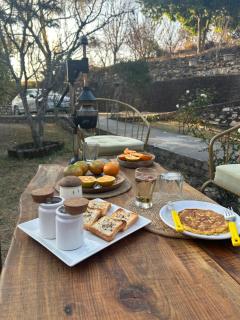 1111 Villa - The Human Happiness project - MUKTESHWAR - ------------- ---------------- --------------------- ------------------------------ --------------------------------------------- ------------Jacuzzi - Private Property with Garden and Orchard - Mukteshwar - 6
