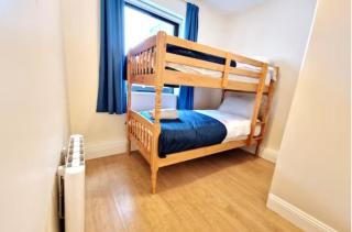 Cool City Living, sleeps 6 - 3