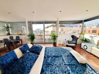 Riverside Loft - Castle View & Free Parking & Terrace - 0