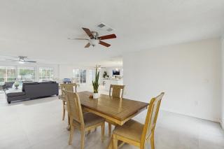 Anna Maria's Finest - 4